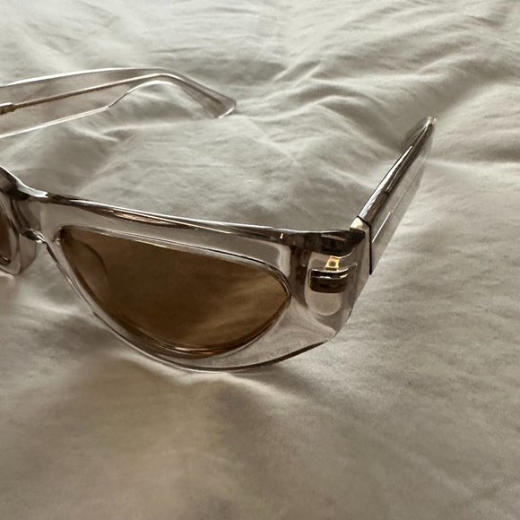 BANBE SUNGLASSES - Smoky Gray - Picture 4 of 7